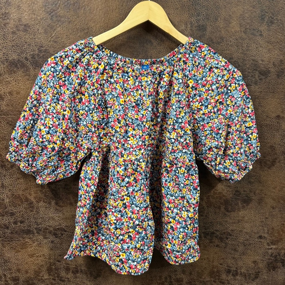 Old Navy Medium Tall Mini Floral Elastic Cuff Bump Friendly‎ Top Blouse